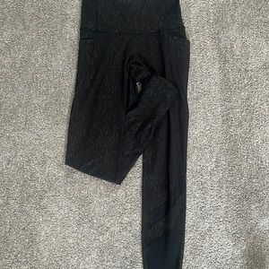 Old navy pocketed leggings